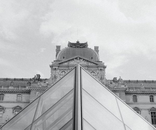 Geometric shapes representing flow and physical symmetry